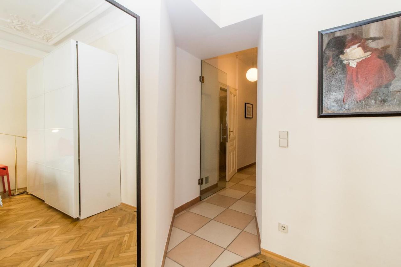 Beautiful Viennese Apartment Luaran gambar