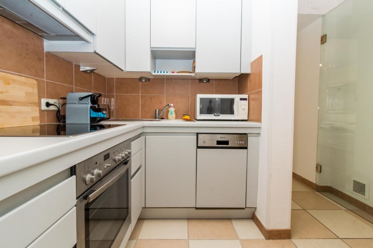 Beautiful Viennese Apartment Luaran gambar